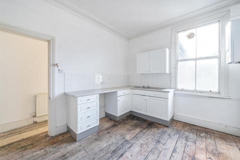 3 bedroom flat for sale, St Gabriels Road, London, NW2