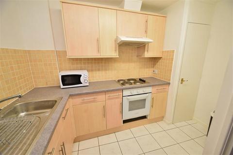 2 bedroom flat to rent, Winchester City Centre