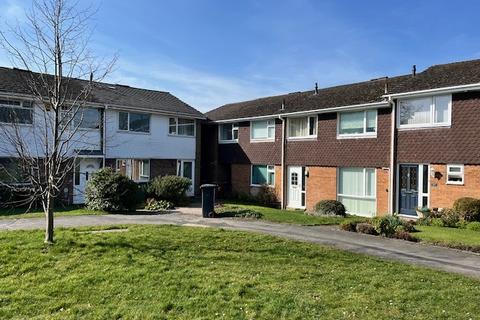 5 bedroom end of terrace house to rent, Walsgrave Drive, Solihull B92