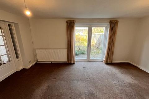 5 bedroom end of terrace house to rent, Walsgrave Drive, Solihull B92