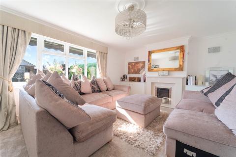 3 bedroom semi-detached house for sale, Fleetwood Avenue, Holland-on-Sea, Clacton-on-Sea, Essex, CO15