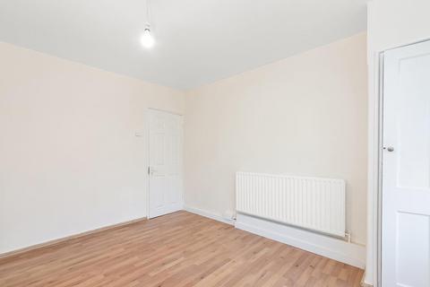 3 bedroom flat for sale, Green Hundred Road, Peckham, London, SE15