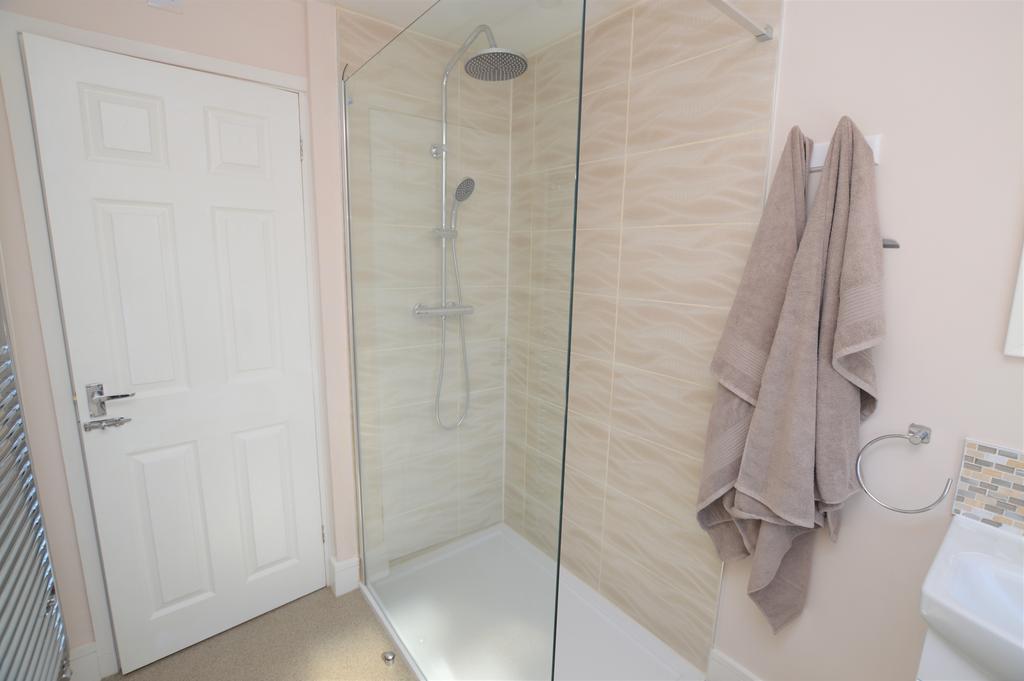 Family shower room