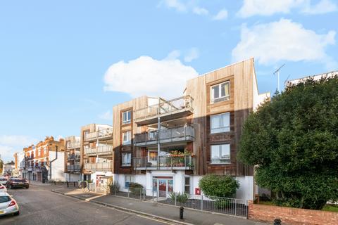 2 bedroom apartment for sale, Diamond Court, Cherington Road, Hanwell, W7