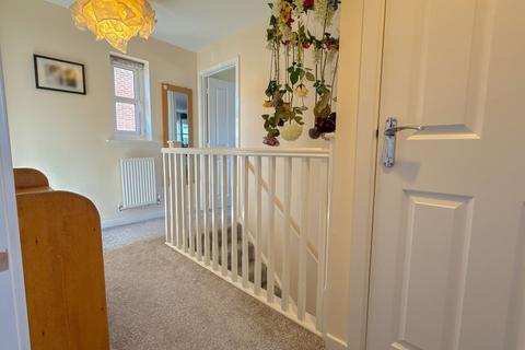 1 Hanratte Close, Llantilio Pertholey, Abergavenny, NP7 6PT