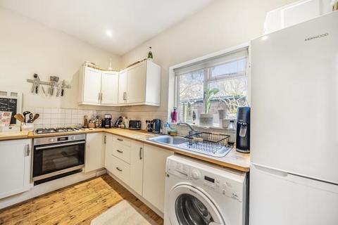 2 bedroom flat for sale, Franciscan Road, London, SW17