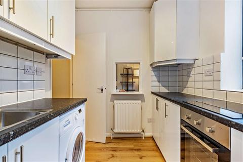 2 bedroom apartment to rent, Fulham Road, London, SW3