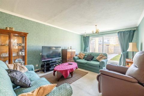11 Copper Beech Close, Windsor, SL4 5RS