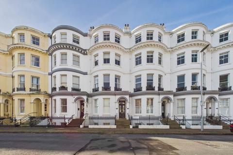 1 bedroom flat for sale, Hartington Place, Eastbourne