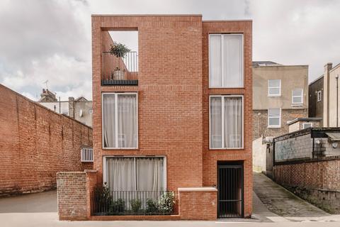 undefined, Lode, Lode, London N16