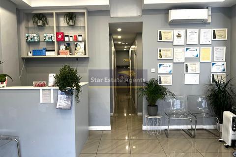 Property for sale, Greenford UB6