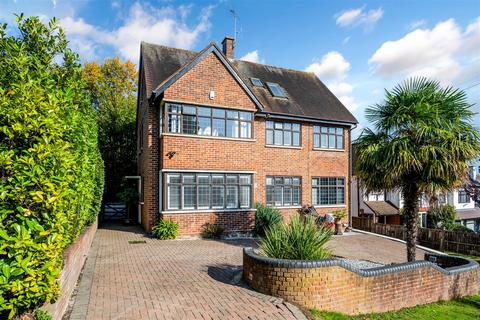 5 bedroom detached house for sale, Barons Hurst, Epsom