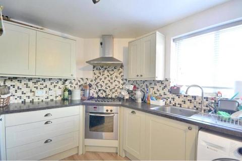 2 bedroom house to rent, Carmichael Close, Ruislip, HA4