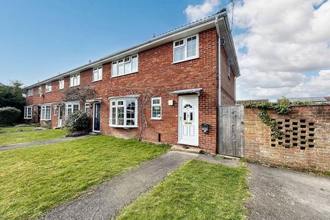 4 bedroom end of terrace house for sale, Marlborough Court, Dibden Purlieu, SO45