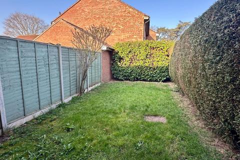 6 Chequers Close, Hereford, HR4 9HY