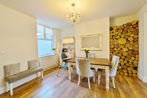 7 Crossmead, Lynton, EX35 6DG