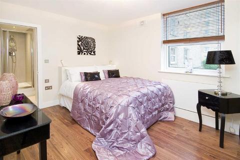 3 bedroom flat to rent, Boydell Court, St John's Wood, NW8