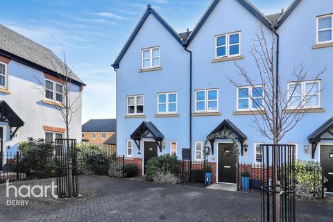 3 bedroom townhouse for sale, Alton Way, Highfields Development, Littleover