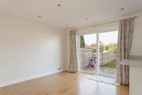 3 bedroom semi-detached house to rent, The Glade, Epsom