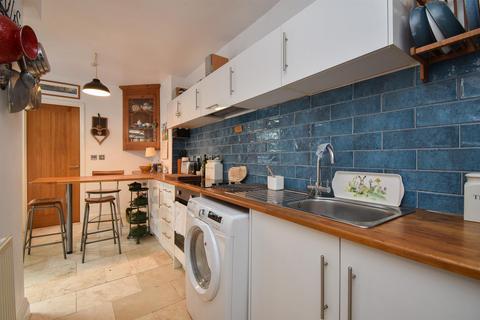 1 bedroom flat for sale, Tower Road, St. Leonards-On-Sea