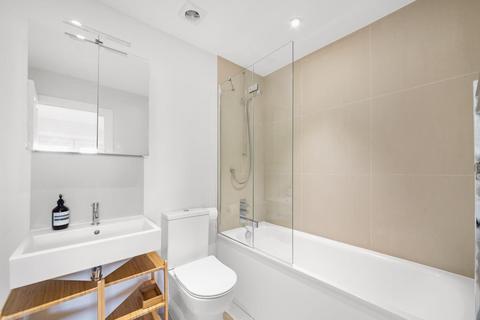 1 bedroom flat for sale, Queens Road, Peckham, London, SE15
