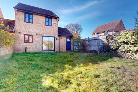 3 bedroom detached house for sale, Abbeydore Grove, Monkston, Milton Keynes