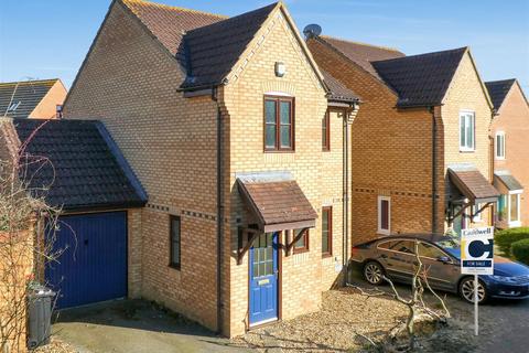 3 bedroom detached house for sale, Abbeydore Grove, Monkston, Milton Keynes