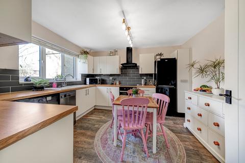 3 bedroom end of terrace house for sale, Chiltington Close, Burgess Hill, West Sussex, RH15