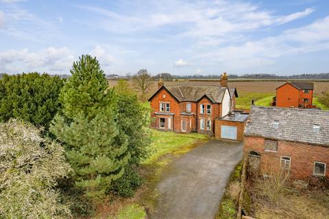 4 bedroom detached house for sale, Warrington Road, Widnes WA8