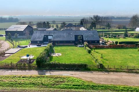 4 bedroom barn conversion for sale, Sutton Road, Eyeworth SG19