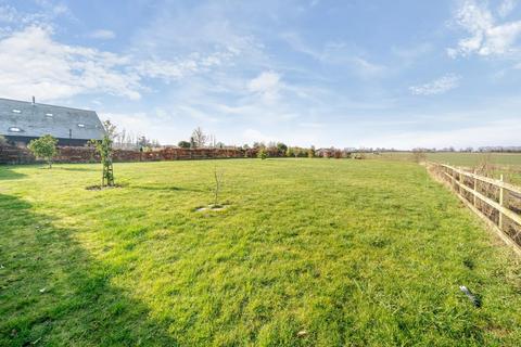 2, Molehill Barns Sutton Road, Eyeworth, Sandy, SG19 2TP