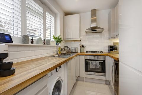 2 bedroom flat for sale, Abinger Road, Portslade, BN41