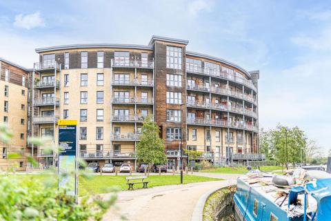 1 bedroom flat to rent, Waterfront House, Hackney, E5