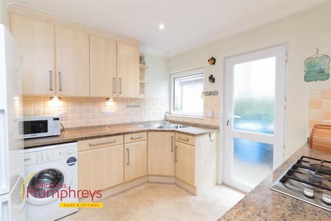 3 bedroom detached house to rent, Merley Ways, Wimborne