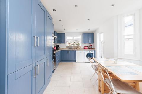 4 bedroom terraced house for sale, Hartismere Road, London, SW6