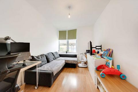 1 bedroom flat to rent, Brent Street, London NW4