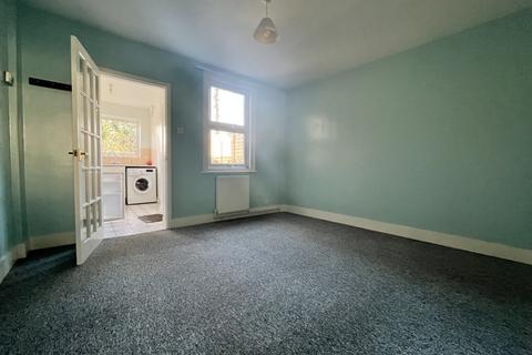 3 bedroom terraced house to rent, Peel Street, Maidstone, ME14 2SA