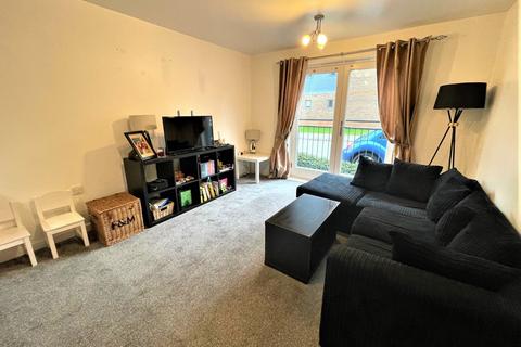 2 bedroom flat for sale, Searle Drive, Hampshire PO12