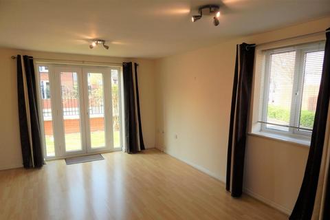 2 bedroom flat to rent, Newton Square, Breme Park, Bromsgrove