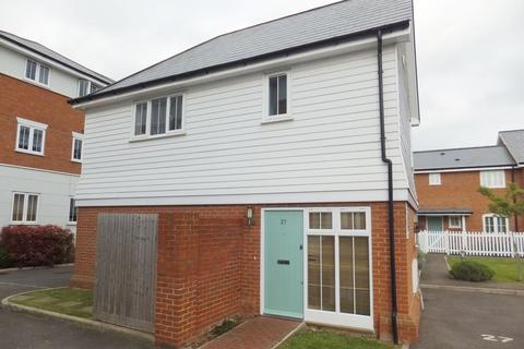 2 bedroom flat to rent, Wicketts End, Whitstable, CT5