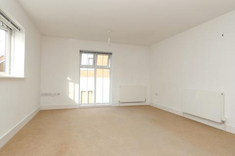 2 bedroom flat to rent, Wicketts End, Whitstable, CT5