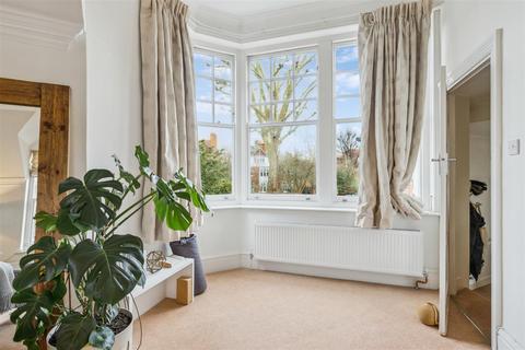 2 bedroom flat for sale, Kara Lodge, Newton Grove, W4