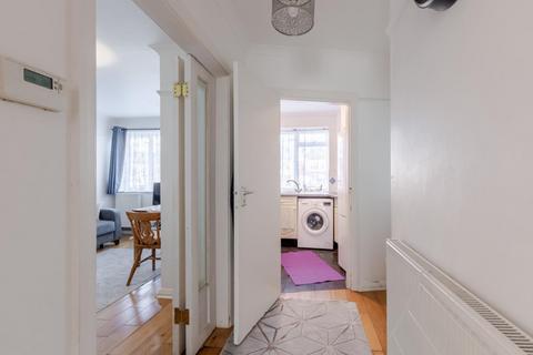 2 bedroom maisonette for sale, Baring Close, Baring Road, London