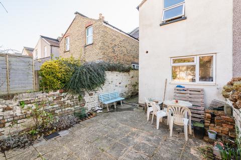 25 Sturdon Road, Bristol, BS3 2BA