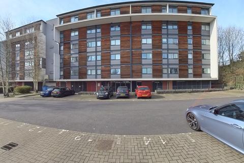 Broadway, Salford M50