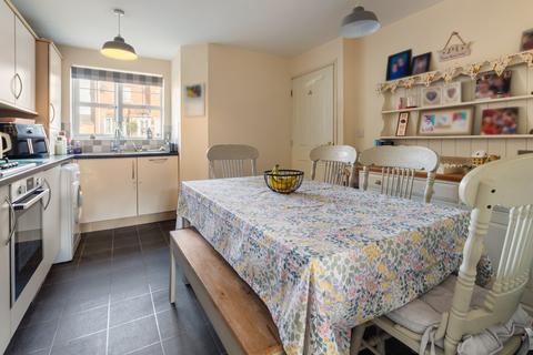 3 bedroom semi-detached house for sale, Woodcross Avenue, Scunthorpe, North Lincolnshire, DN16