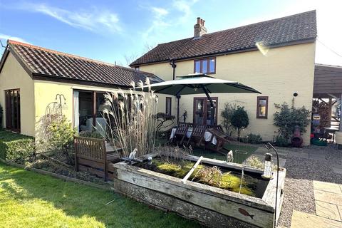 4 bedroom cottage for sale, Blackheath, Wenhaston, Halesworth