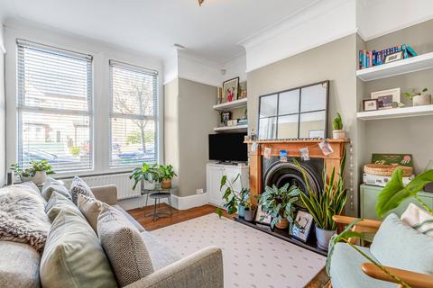 2 bedroom apartment for sale, Eastcombe Avenue, Charlton, SE7