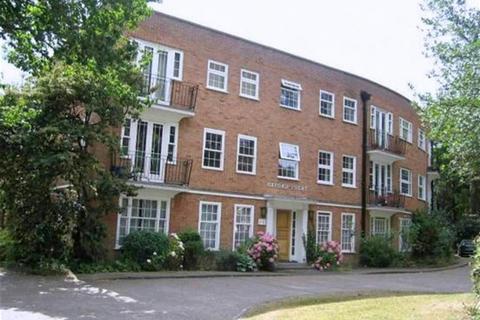 2 bedroom flat to rent, Oxford Court, Epsom KT18