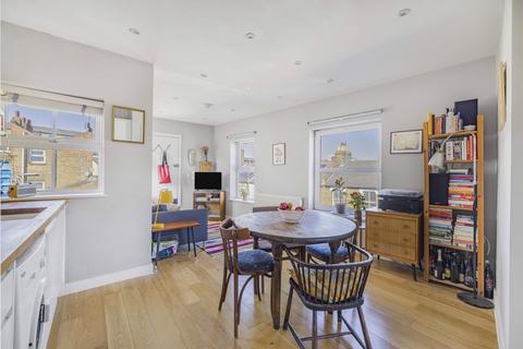 2 bedroom flat for sale, Marmont Road, London